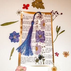 Pressed flower resin handmade bookmarks